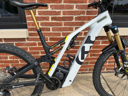 Husqvarna Mountain Cross 6 Demo 413 Miles