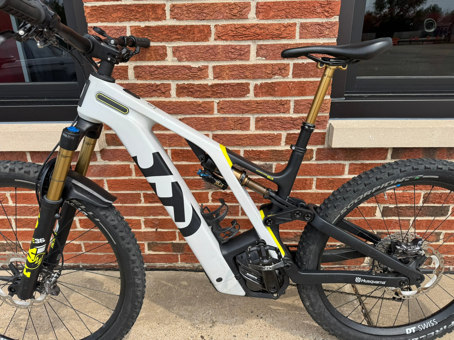 Husqvarna Mountain Cross 6 Demo 413 Miles